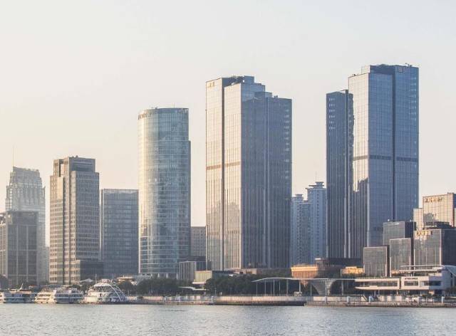 【真灼港股动向】复星资金面安全：负债1000亿人民币对应2700亿人民币总资产