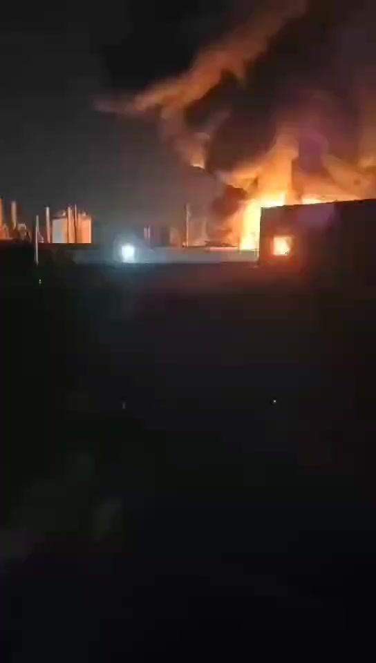 河南多地11月3号零点7分突发两声巨响