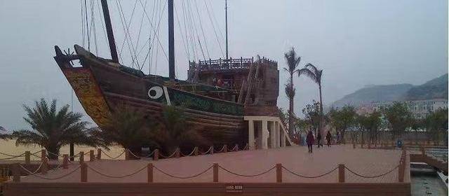 “南海一号”被成功打捞<strong></p>
<p>7号交易所</strong>,光是清理船体淤泥,专家们就花了7年