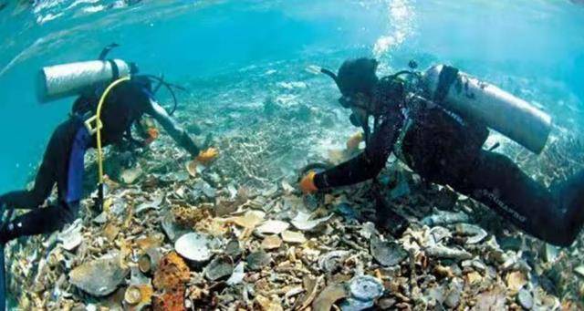 “南海一号”被成功打捞<strong></p>
<p>7号交易所</strong>,光是清理船体淤泥,专家们就花了7年