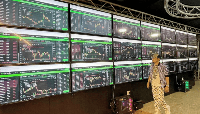 炒芯片<strong></p>
<p>币安交易所靠谱吗</strong>,半年赚几千万,然后赔惨了