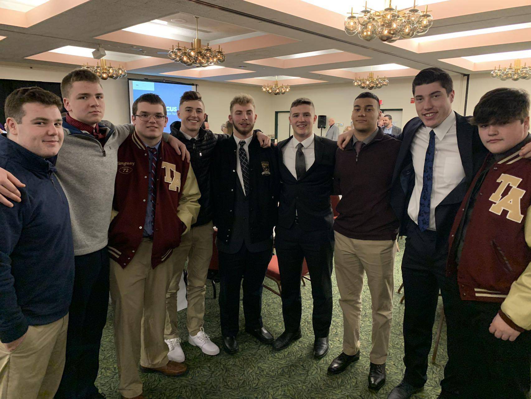 迎接卡塔尔世界杯 TA与您共创辉煌