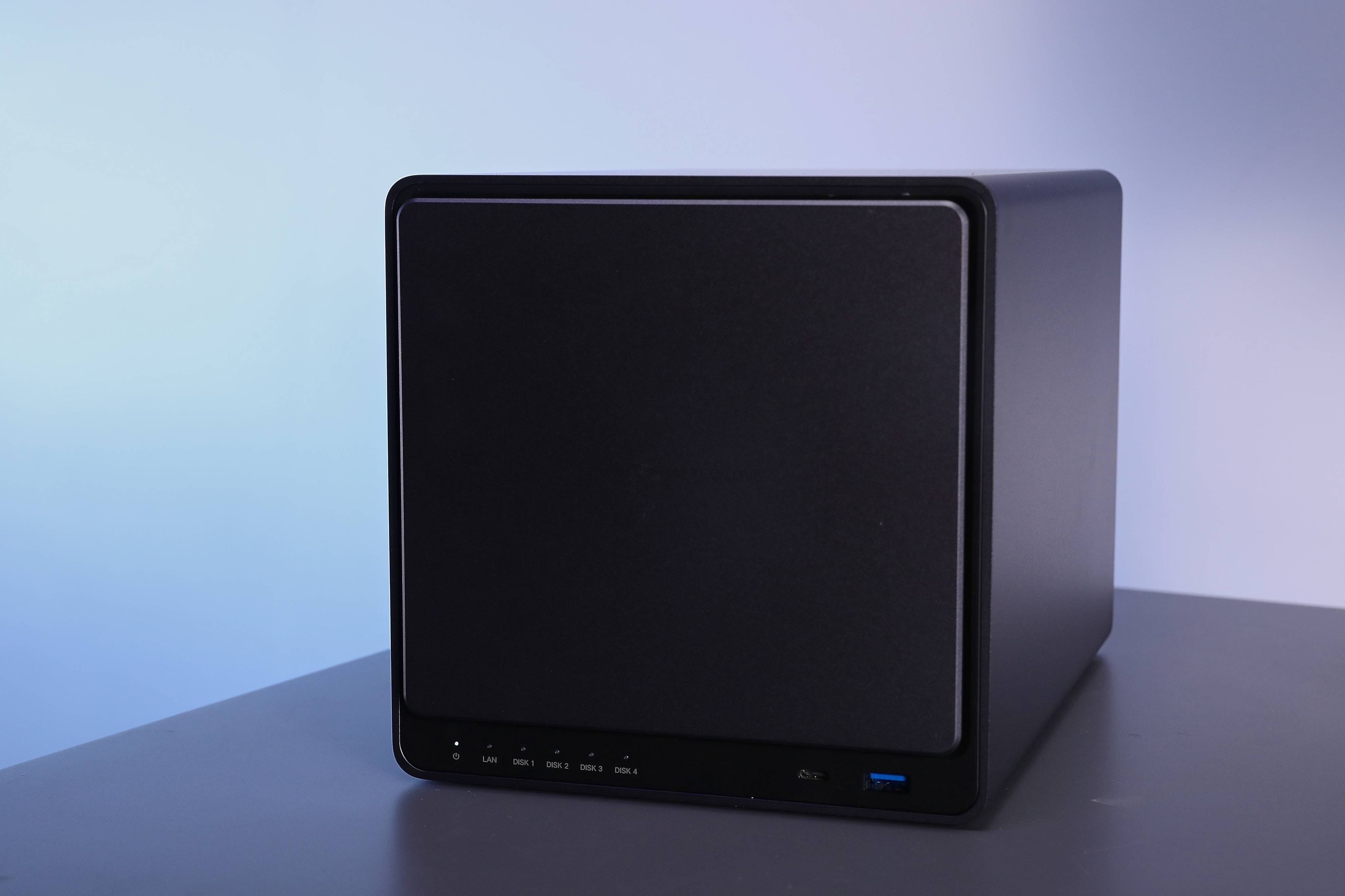 价格和品质只能二选一？绿联DX4600 Pro旗舰好物<strong></p>
<p>二分币价格</strong>，神仙价格！