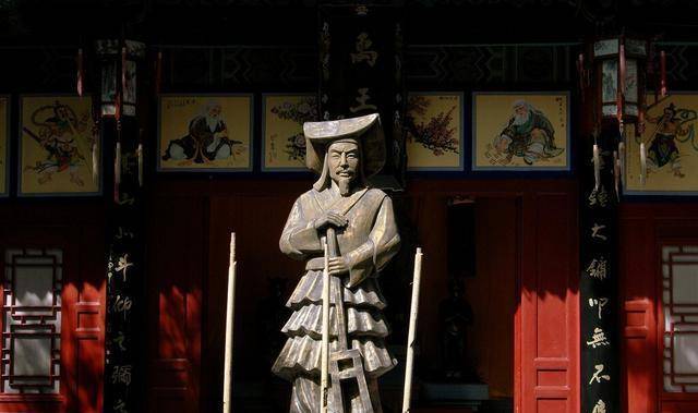 “知县”与“县令”一字之差<strong></p>
<p>抖币多少钱</strong>，在待遇上差多少？折合人民币多少钱