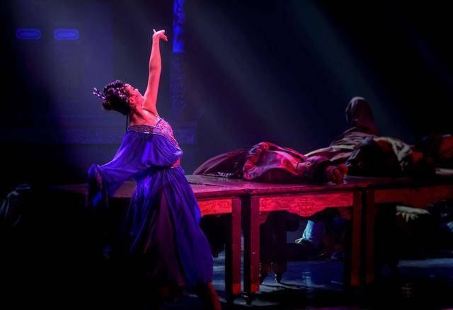 古代去一次青楼要花多少钱<strong></p>
<p>抖币多少钱</strong>?相当于多少人民币?看完解惑了