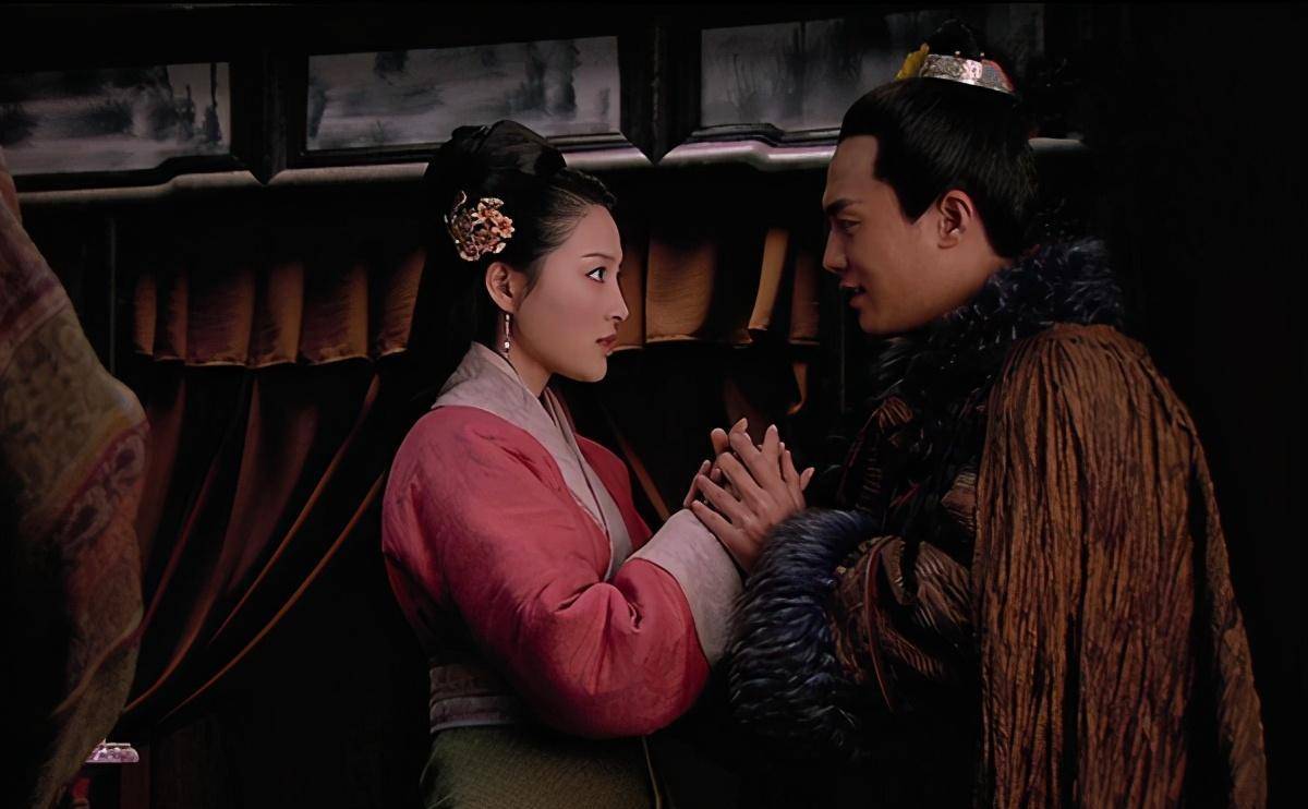 武松担任阳谷县“都头”<strong></p>
<p>抖币多少钱</strong>,一年俸禄有多少,折算成人民币合多少钱