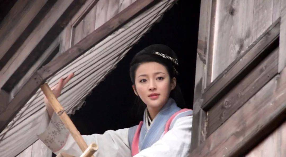 武松担任阳谷县“都头”<strong></p>
<p>抖币多少钱</strong>,一年俸禄有多少,折算成人民币合多少钱