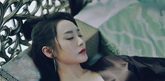 古代去一次青楼要多少钱<strong></p>
<p>抖币多少钱</strong>?折合多少人民币?看完就知道了