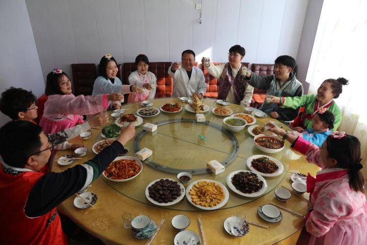 喝米酒 玩掷柶 来同江感受朝鲜族的别样元宵