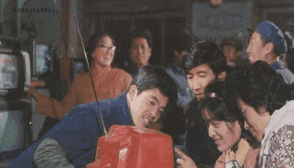 外汇券曾经是中国的超级货币<strong></p>
<p>货币发行费</strong>！1980年4月1日中国发行外汇兑换券