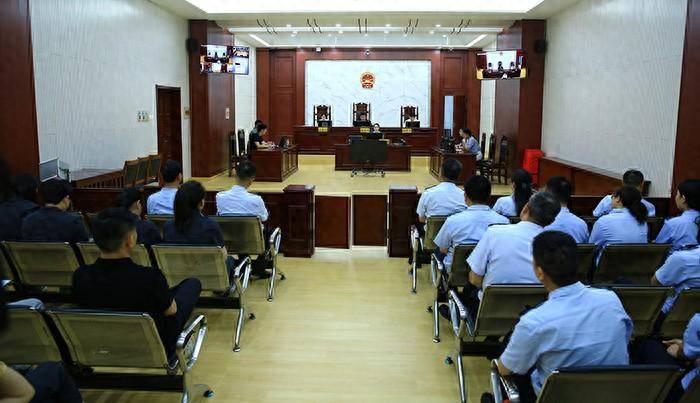 安徽明光：模拟法庭“零距离” 普法走“新”更走“心”