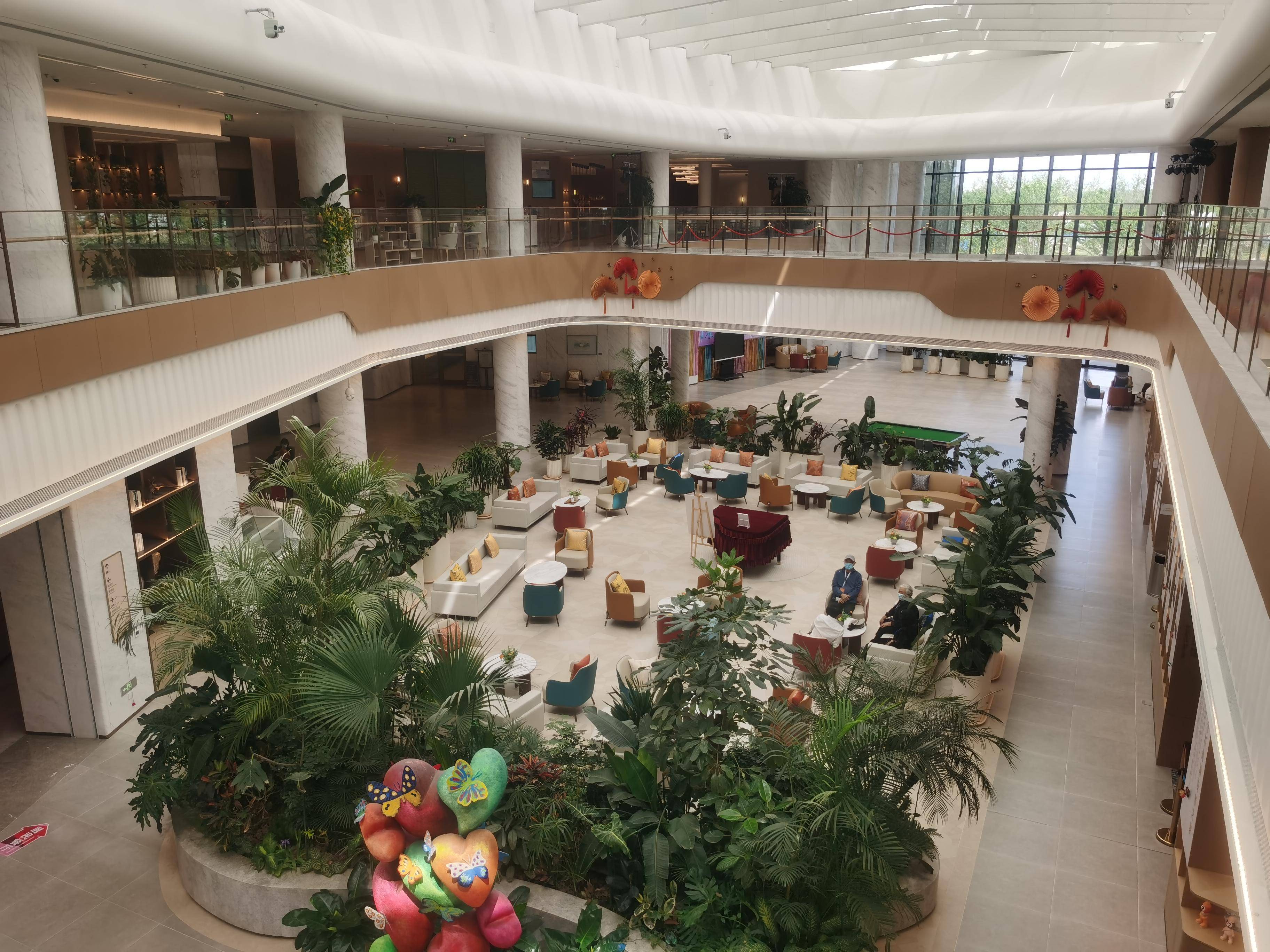 AI模拟主播、RPA政务数字员工……郑东新区新质生产力满目新