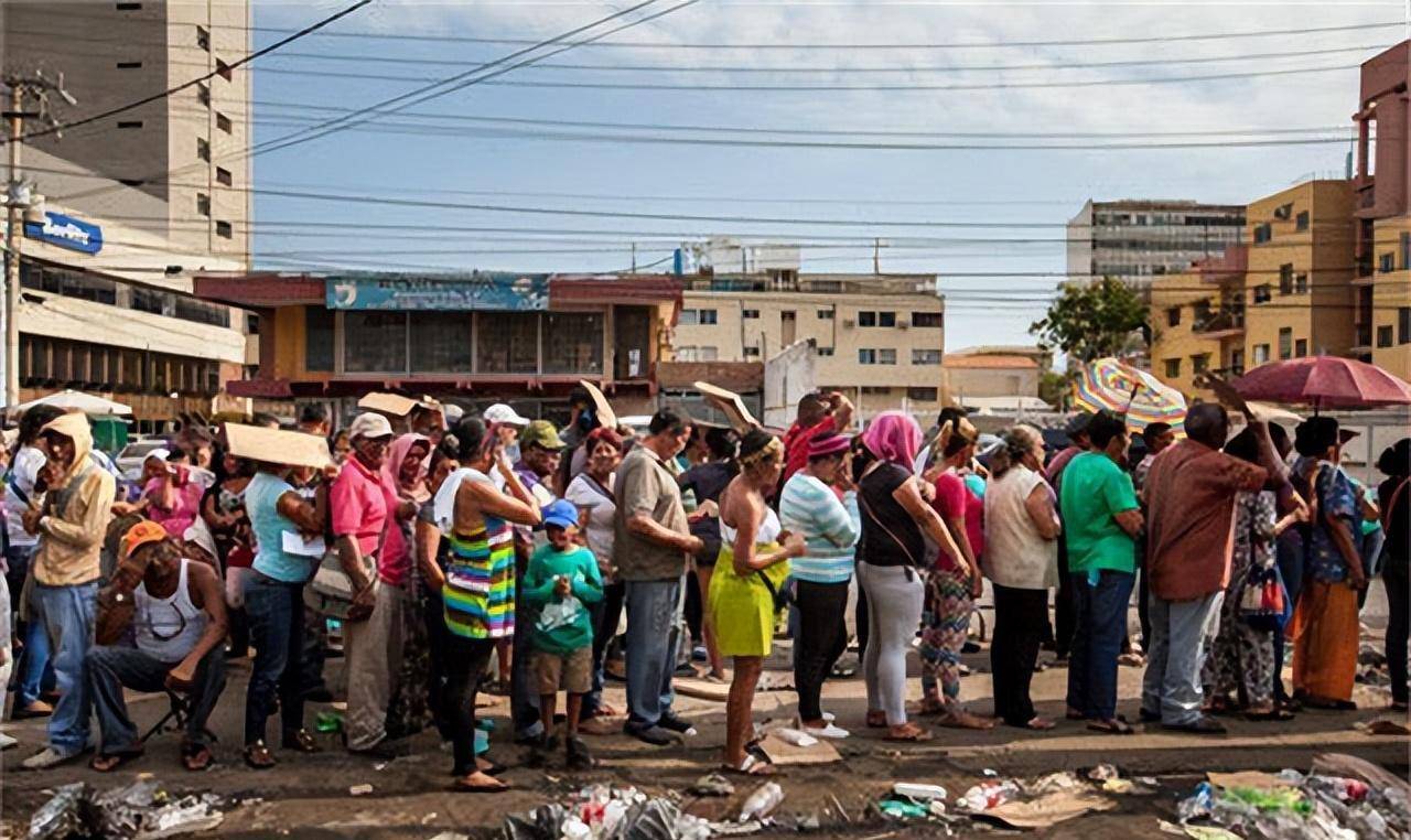 货币贬值30万倍<strong></p>
<p>货币贬值</strong>，贫穷使杀人率全球第一，委内瑞拉到底经受了什么