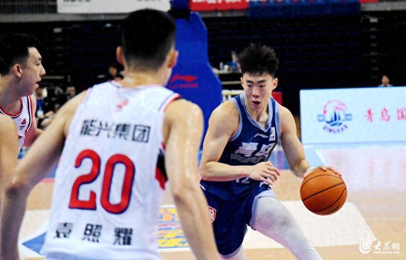 2024CBA夏季联赛(青岛)火热开赛<strong></p>
<p>bac币</strong>!青岛国信男篮41分大胜广州迎开门红