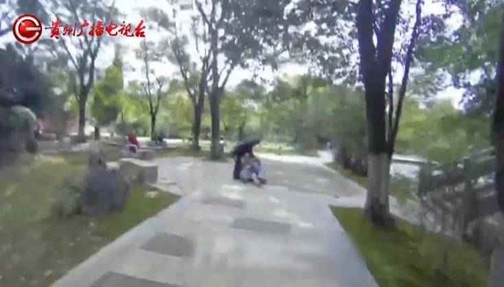 “亲爱的<strong></p>
<p>炒币自动交易软件</strong>,千万别说漏嘴!”68岁贵州阿姨遇“黄昏恋”,监控拍下……