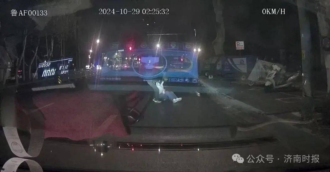 事发凌晨！鲁AF00133驾驶员<strong></p>
<p>moc币20个币</strong>，你做的好事藏不住了