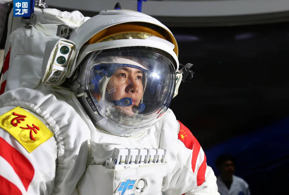 杨利伟飞天时王浩泽还在上初中<strong></p>
<p>moc币20个币</strong>!90后女航天员:没有什么事情是女孩子不能做的