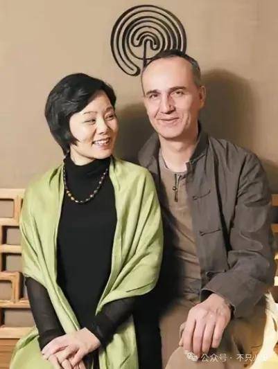 他们那么幸福恩爱<strong></p>
<p>moc币20个币</strong>,怎么突然离婚了……