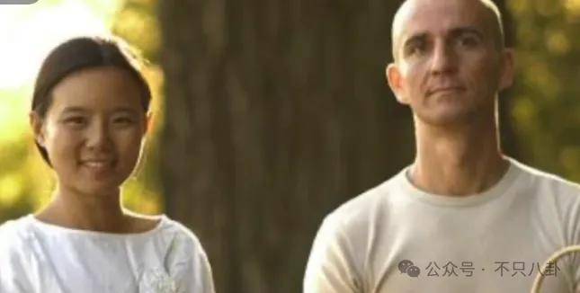 他们那么幸福恩爱<strong></p>
<p>moc币20个币</strong>,怎么突然离婚了……