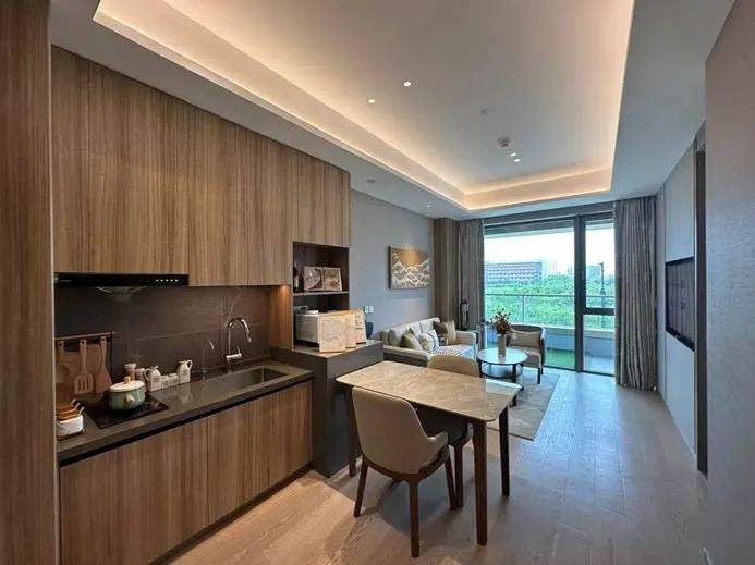 盼着退休的年轻人<strong></p>
<p>moc币20个币</strong>,提前30年看养老院