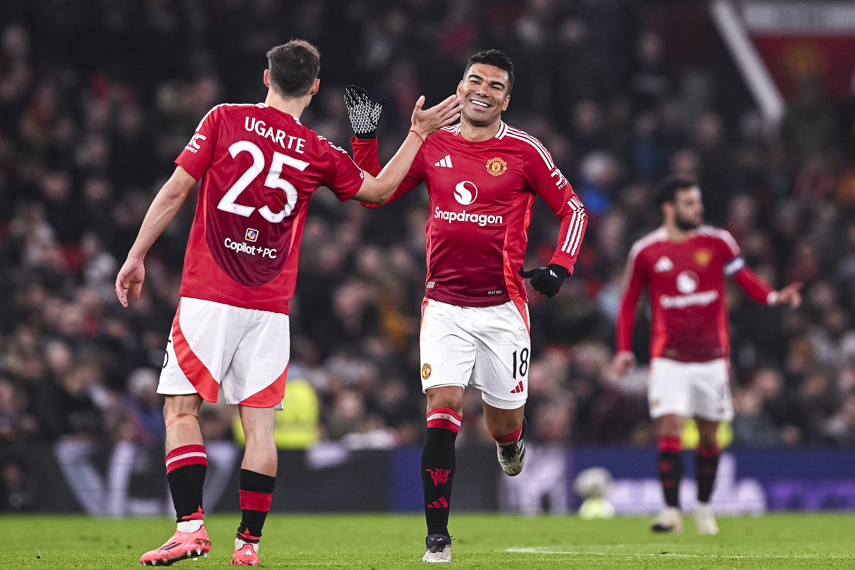 做掉主帅<strong></p>
<p>vrc客户端软件下载</strong>?曼联英超9轮只进8球 滕哈格下课后半场轰4球