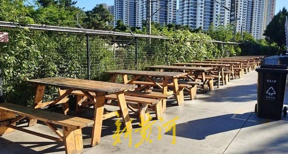 秦皇岛一网红夜市被指违规占用规划绿地却经营4年之久<strong></p>
<p>eth币多少一个</strong>,当地回应:无审批手续 | 刚调查