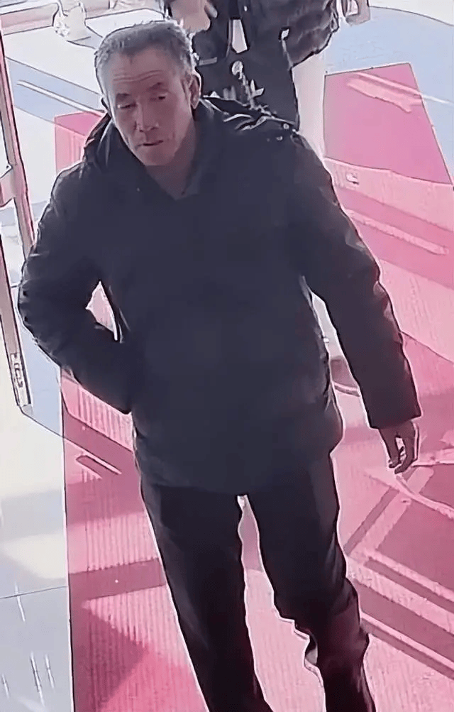 内蒙古一地发生重大刑案<strong></p>
<p>eth币多少一个</strong>,警方悬赏5万元缉凶