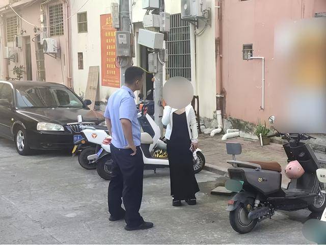 一女子肇事逃逸后仍去逛街<strong></p>
<p>债券回购交易案例</strong>，被抓后竟称：是路人劝我走的