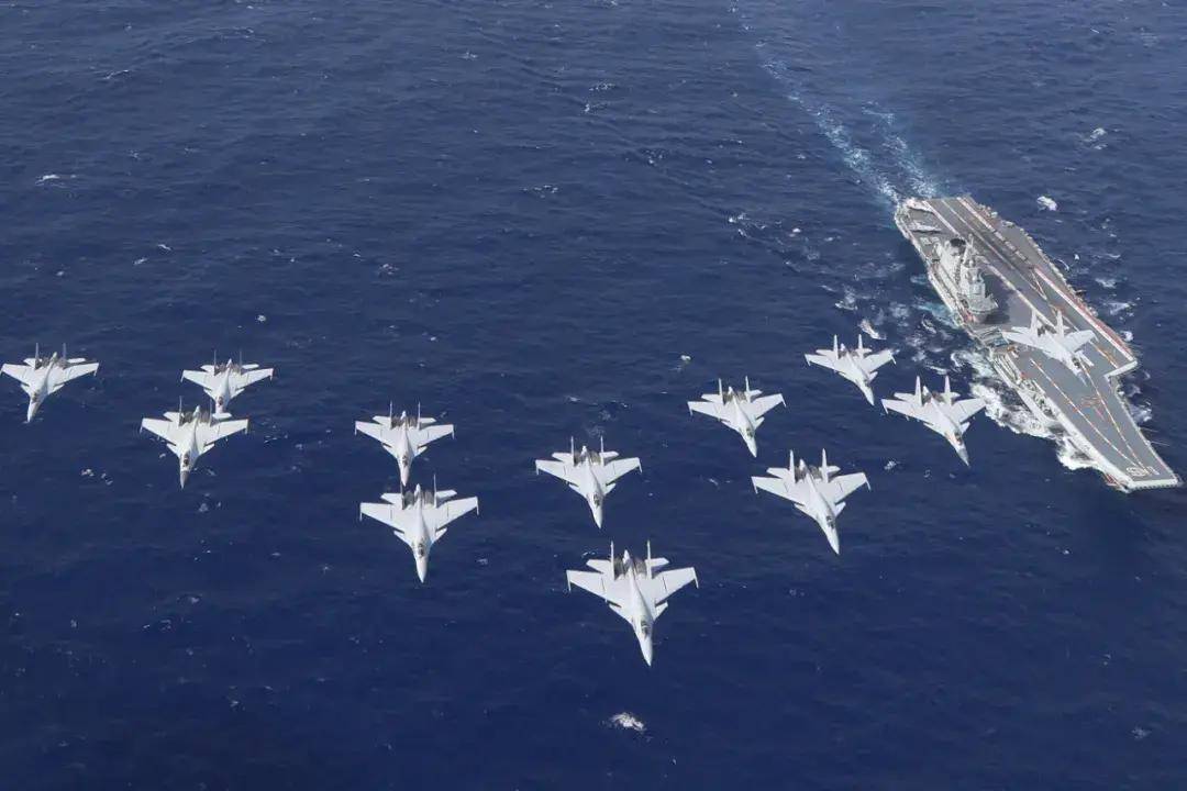 中国首个双航母战斗群横空出世<strong></p>
<p>债券回购交易案例</strong>!歼-15B/D居然悄悄装备这么多了?