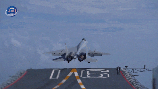 中国首个双航母战斗群横空出世<strong></p>
<p>债券回购交易案例</strong>!歼-15B/D居然悄悄装备这么多了?