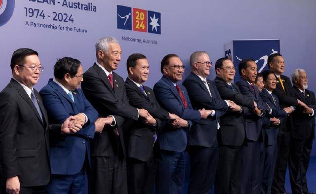 菲妄图吞下整个南沙群岛<strong></p>
<p>eth币今日价格</strong>，下一秒，讽刺一幕出现