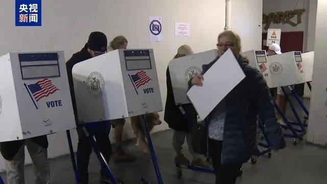 最新消息:特朗普<strong></p>
<p>云币网eth充值地址</strong>,领先60票!关键“摇摆州”多个投票站遭遇炸弹威胁,延长投票时间!事发美国会大厦,一男子被捕