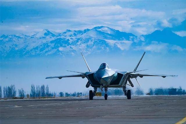 5架歼-20大象漫步震撼亮相<strong></p>
<p>云币网eth充值地址</strong>,印度望尘莫及,国际军事平衡正被打破