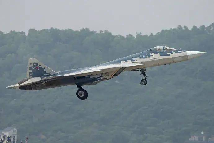 6型侧卫齐聚珠海<strong></p>
<p>mbeax东南亚货币交易</strong>!歼-16和苏-35S孰强孰弱?歼-15T才是最强侧卫?