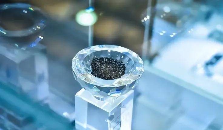 卡美国脖子?还剩20天<strong></p>
<p>关于etf套利交易</strong>,中方将全面断供,国安部抓到大鱼