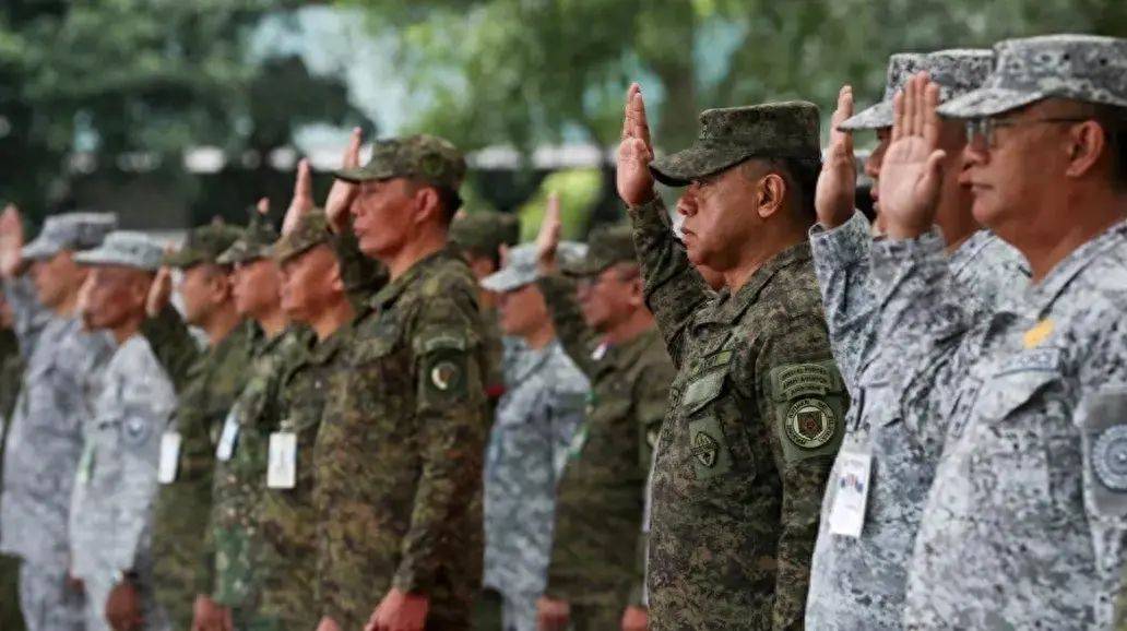 3000军人奔向南海“夺岛”<strong></p>
<p>关于etf套利交易</strong>,菲律宾彻底掀桌,给了中方最想要的机会