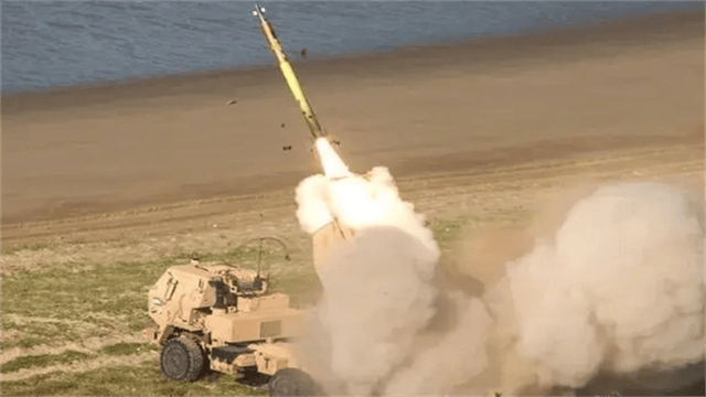 台湾高喊“决战”?百余辆坦克开上马路<strong></p>
<p>关于etf套利交易</strong>,但真打起来,开场即结束