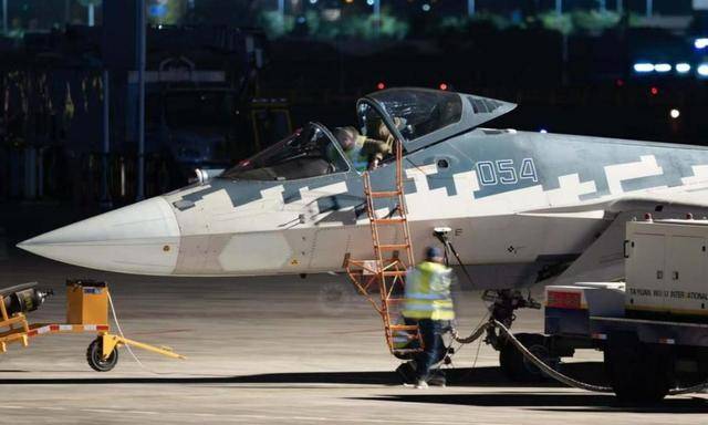 俄罗斯真实在！苏57拆下雷达罩<strong></p>
<p>可以交易公信宝的网站</strong>，弹舱打开随便看，背后用意不一般