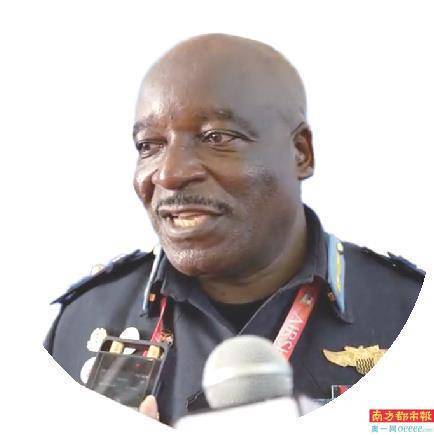 “我还没见过这么大的飞机<strong></p>
<p>可以交易公信宝的网站</strong>,太喜欢了”