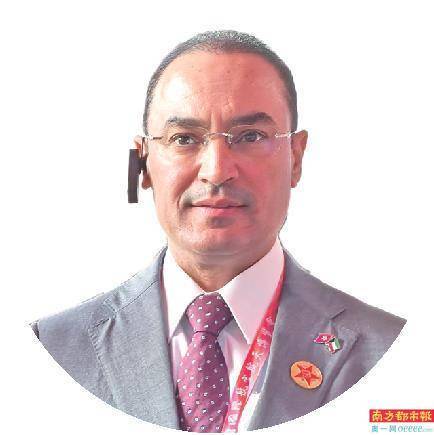 “我还没见过这么大的飞机<strong></p>
<p>可以交易公信宝的网站</strong>,太喜欢了”