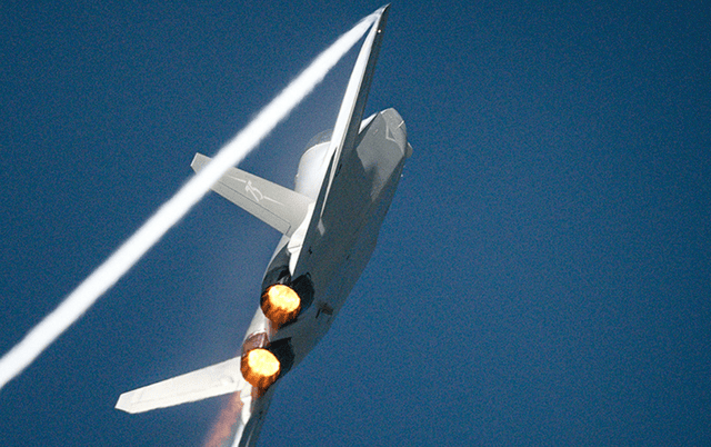 歼35一言不合开加力!拉出漂亮马赫环垂直爬升<strong></p>
<p>炒币入门专业教程</strong>,为何不如苏57精彩