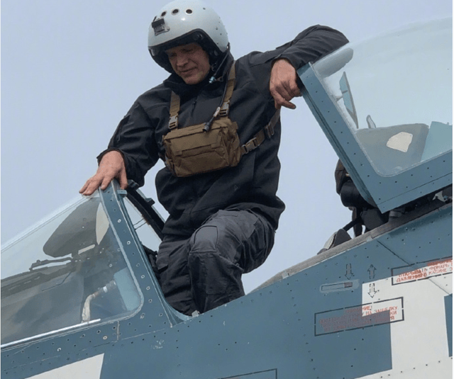 歼35一言不合开加力!拉出漂亮马赫环垂直爬升<strong></p>
<p>炒币入门专业教程</strong>,为何不如苏57精彩