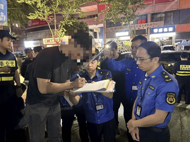 “锅铲声敲得我睡不着”！深夜<strong></p>
<p>币圈交易30秒看涨跌</strong>，深圳多名流动摊贩被劝离……