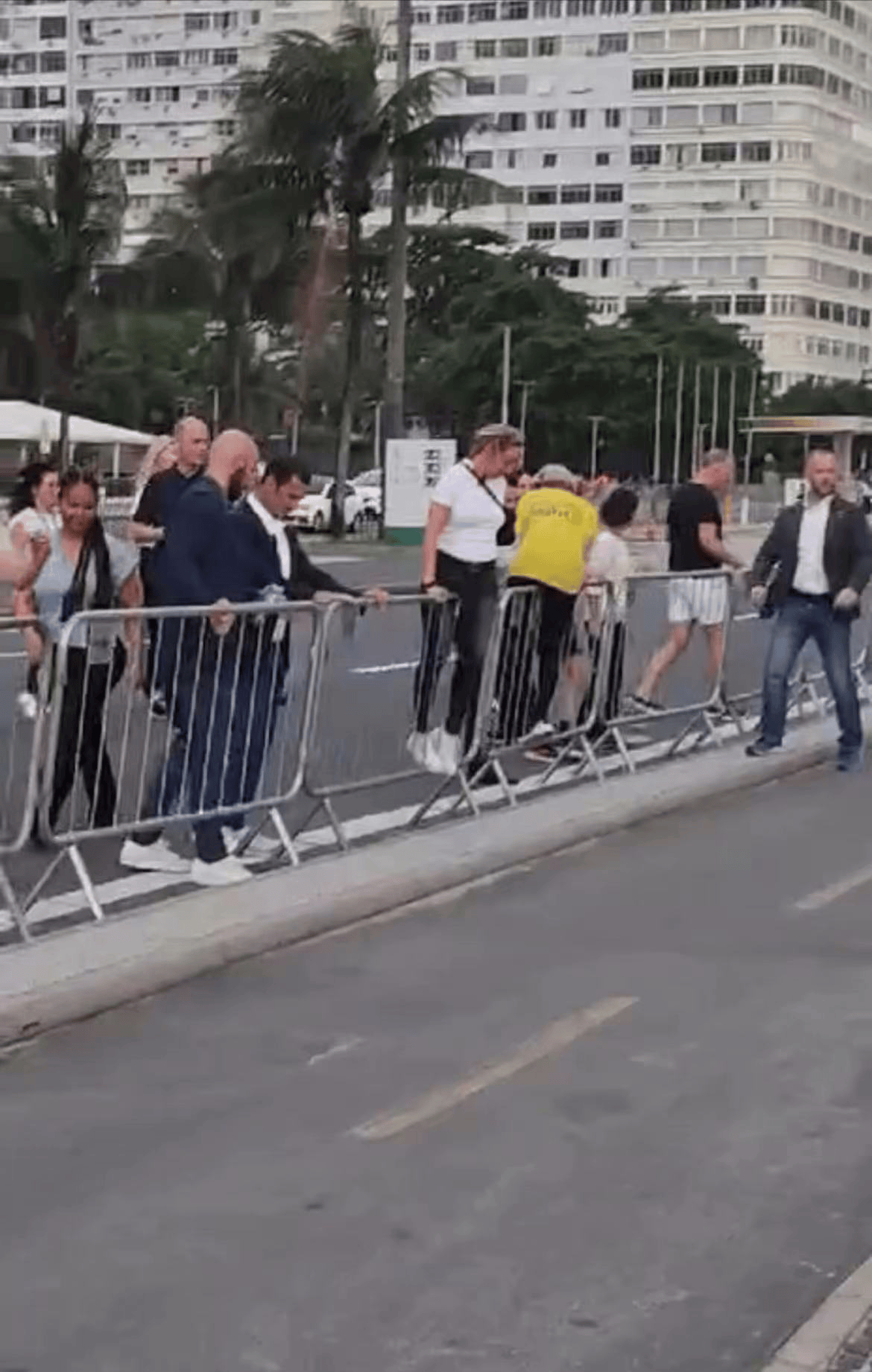 俄媒:扎哈罗娃发布视频<strong></p>
<p>现货otc交易模式</strong>,显示“身着运动服的冯德莱恩在G20峰会期间翻越围栏”