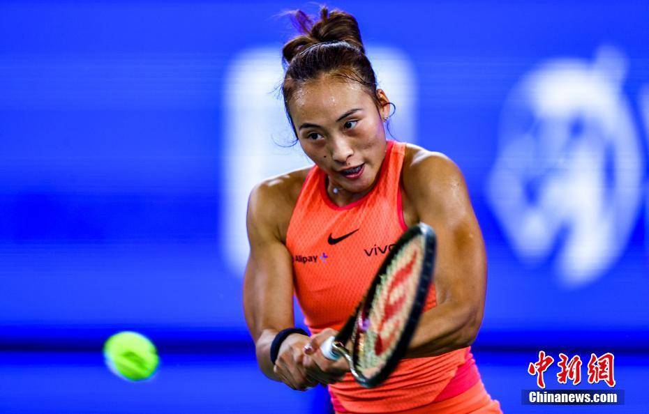 三年“三级跳”<strong></p>
<p>三角货币对冲ea</strong>!郑钦文提名WTA年度最佳球员