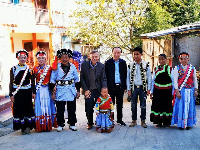 定居中国的美国教授潘维廉:中国远远领先<strong></p>
<p>波场币多少钱一个</strong>,每次出国都感觉回到20年前