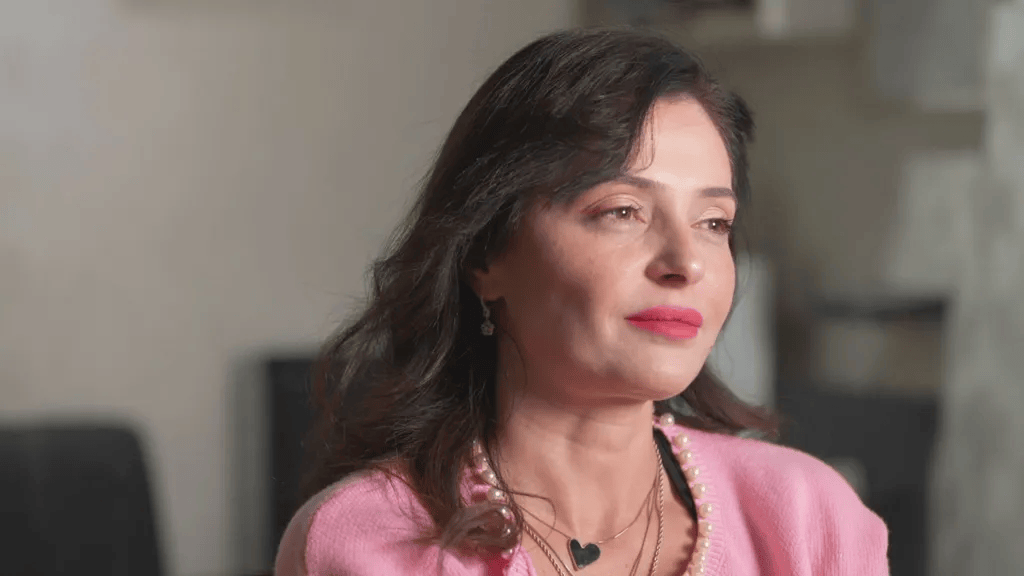 女子寻父多年<strong></p>
<p>波场币多少钱一个</strong>，发现父亲三年前就成了自己的Facebook好友