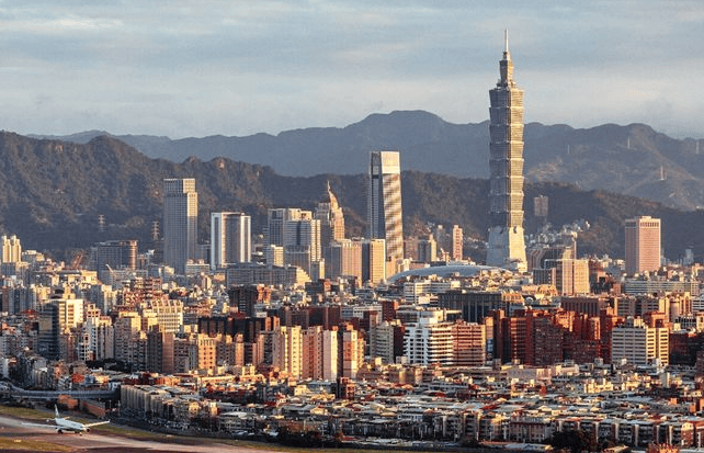 彻底交锋！台海一幕轰动全球，大陆不再口头警告，美敢动一下试试