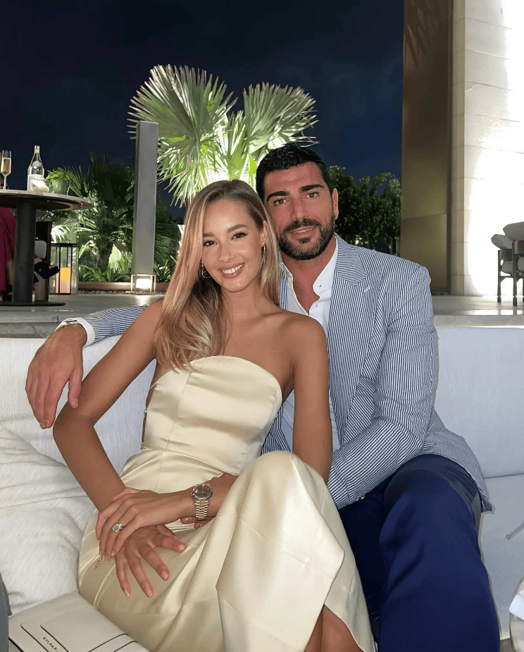 12年爱情故事落幕<strong></p>
<p>波场币多少钱一个</strong>!瓦尔加:我和佩莱已经决定分手