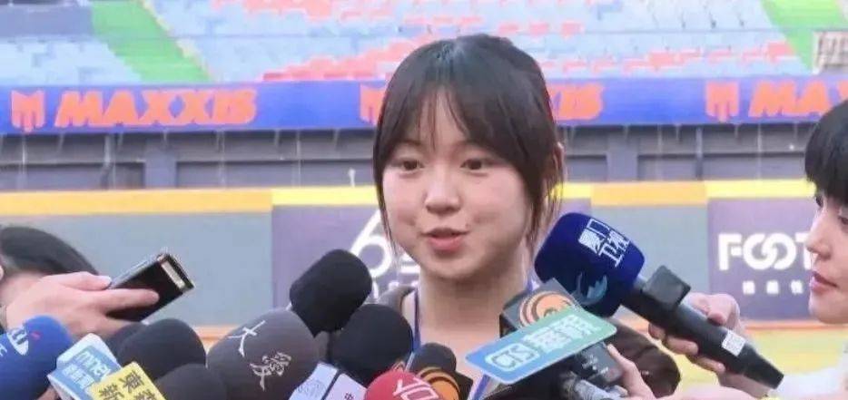 大陆学生称“中国台北”<strong></p>
<p>rvn币价格行情</strong>,遭台大学生粗暴抗议,绿营想撤销大陆访团,马英九回应亮了